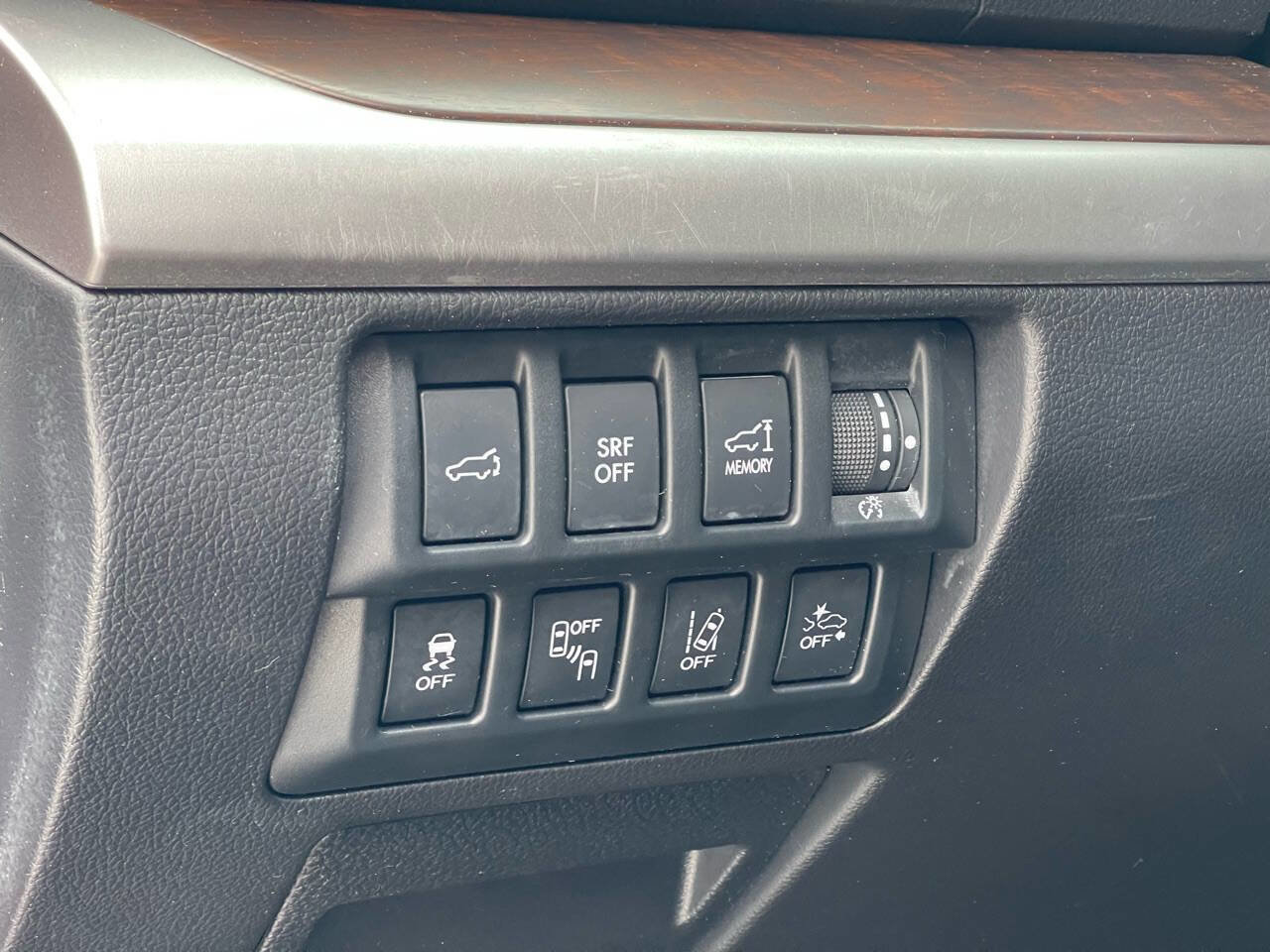 Used 2015 Subaru Outback 2.5i Limited image 13