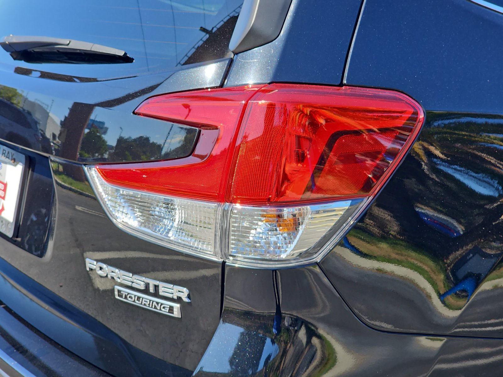 Certified 2023 Subaru Forester Touring AWD/4WD image 37