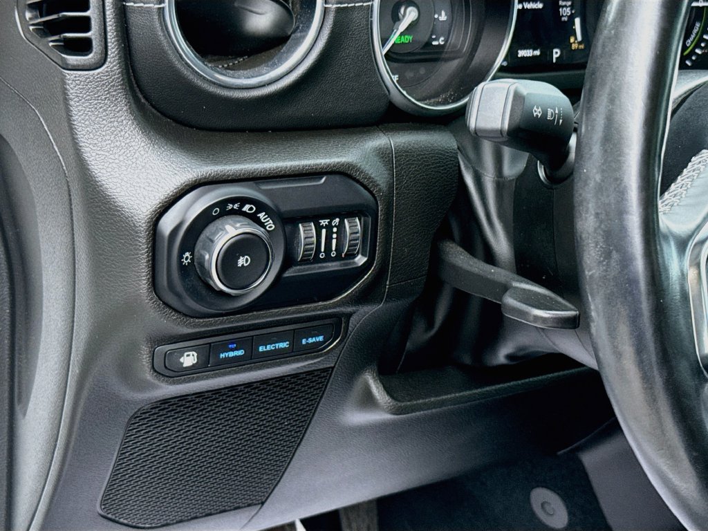 Certified 2022 Jeep Wrangler Unlimited Sahara w/ Cold Weather Group AWD/4WD image 11