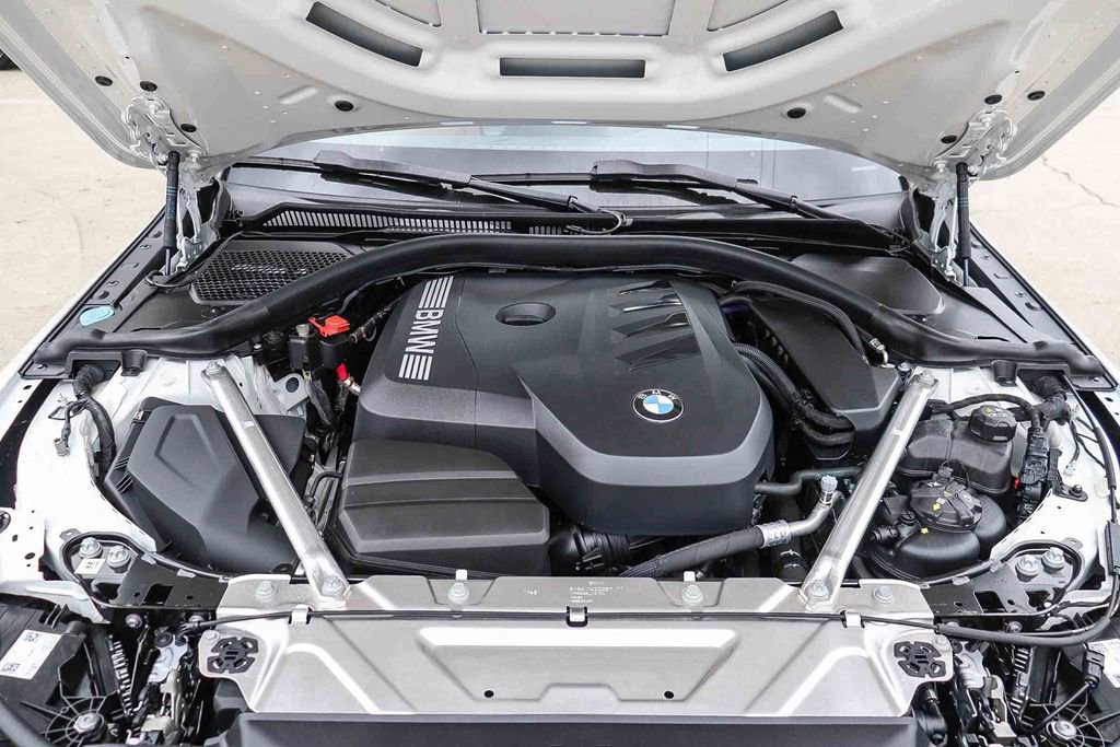 Used 2026 BMW 430i Coupe w/ M Sport Package image 31