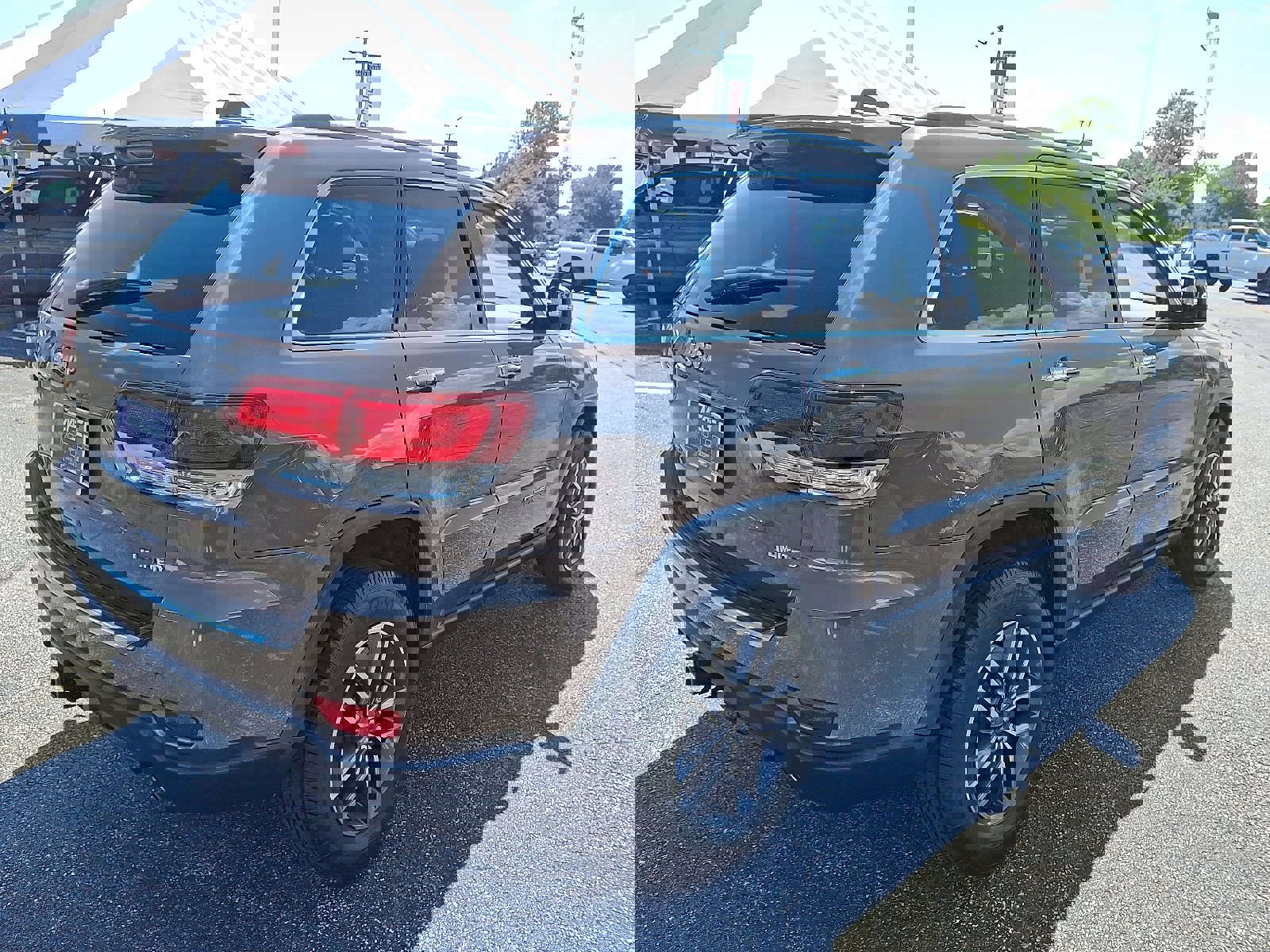 Used 2020 Jeep Grand Cherokee Limited w/ Trailer Tow Group IV image 6