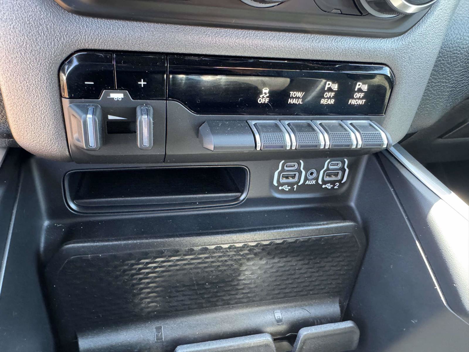 Used 2022 RAM 1500 Big Horn AWD/4WD image 44
