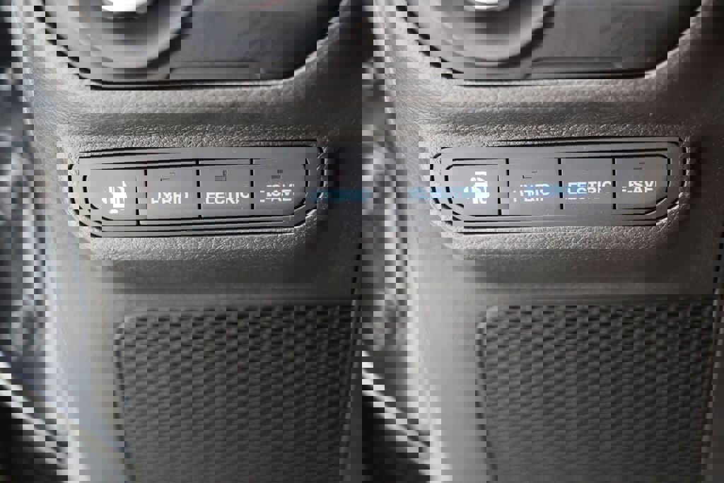 Used 2023 Jeep Wrangler Unlimited Sahara w/ Cold Weather Group image 24