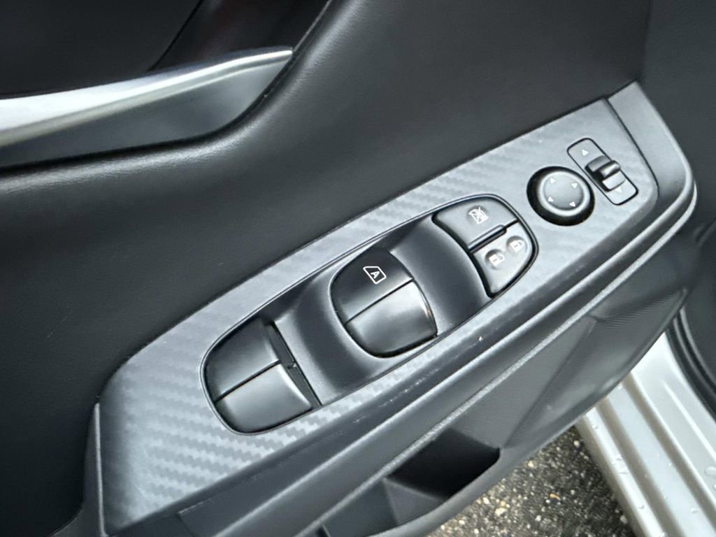 Used 2023 Nissan Sentra S FWD image 23