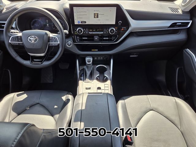 Used 2023 Toyota Highlander Platinum image 18