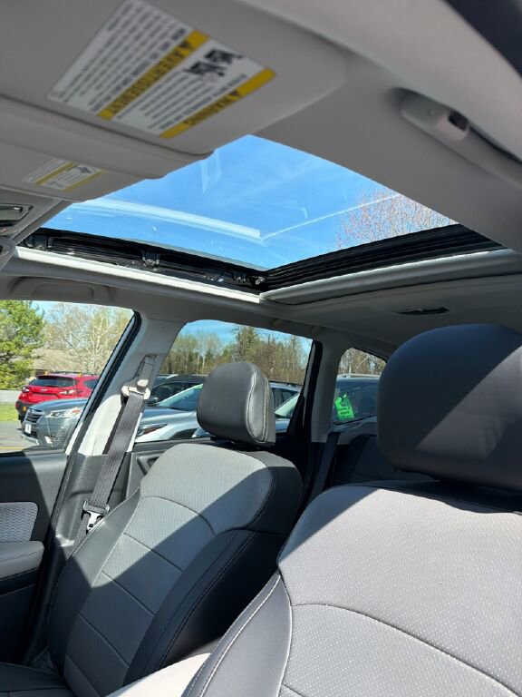 Used 2018 Subaru Forester 2.5i Premium w/ All-Weather Package AWD/4WD image 15