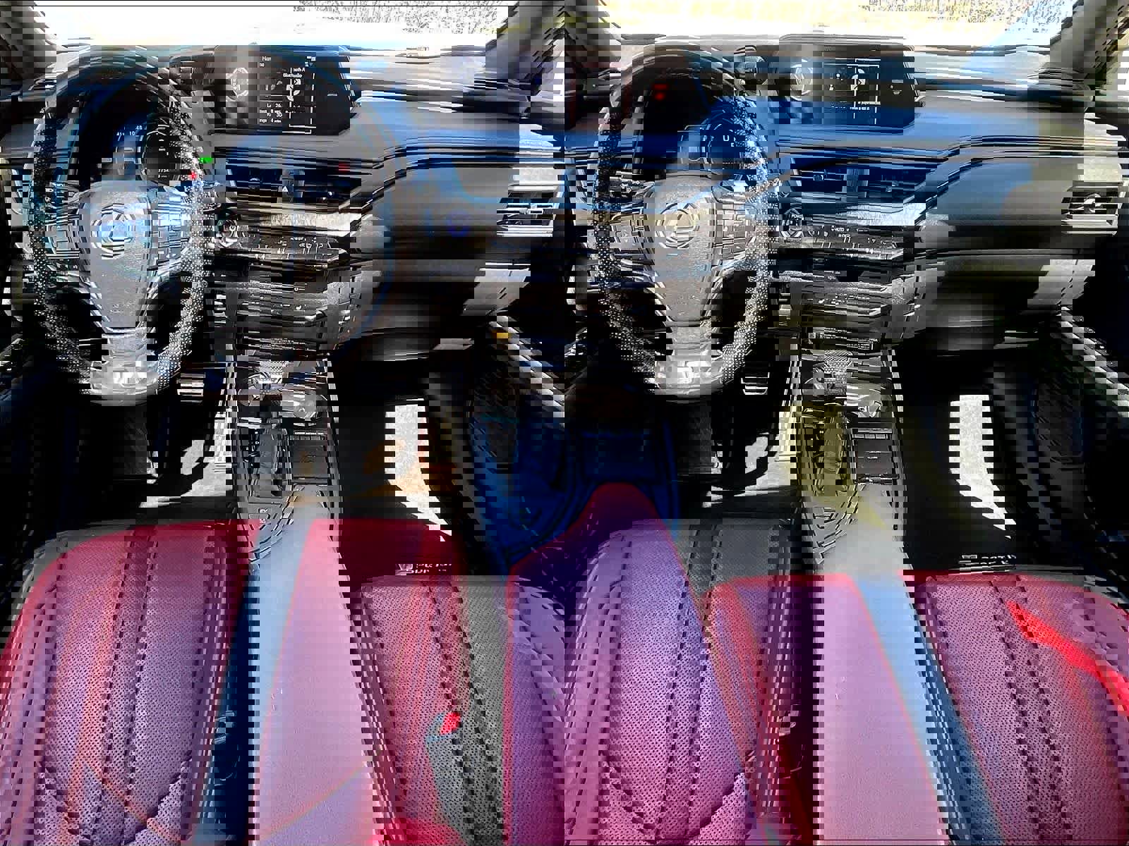 Used 2019 Lexus UX 250h F Sport w/ F Sport Premium Package image 21