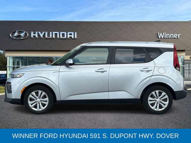 Used 2020 Kia Soul LX FWD image 3