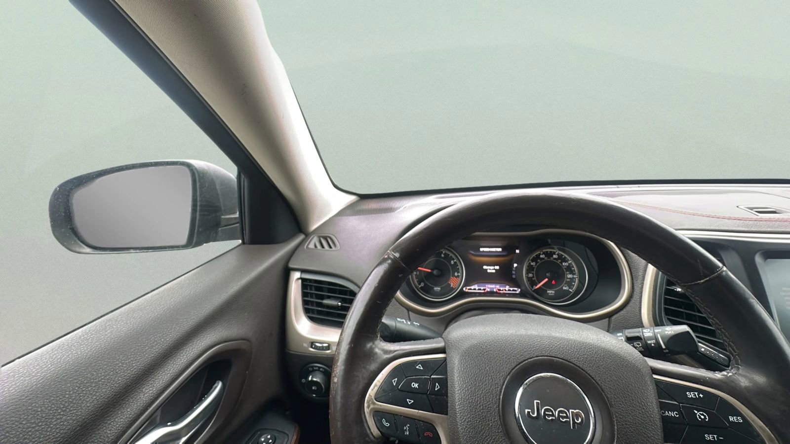 Used 2014 Jeep Cherokee Trailhawk w/ Leather Interior Group image 20