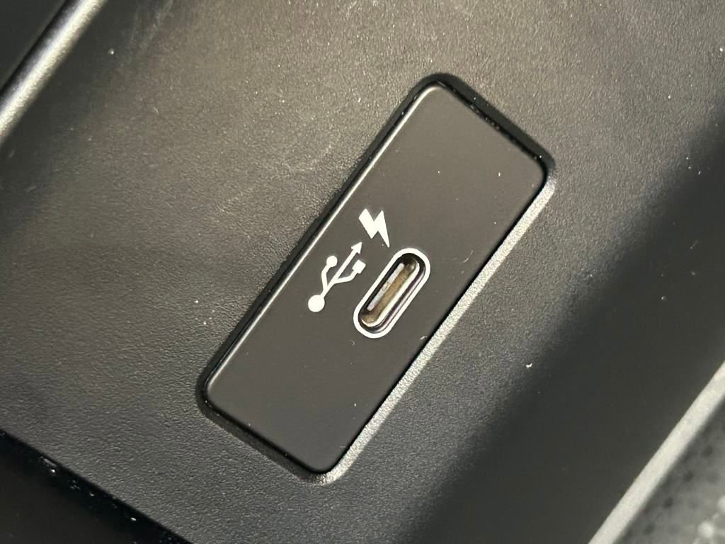 Used 2021 BMW X5 M w/ Executive Package image 29