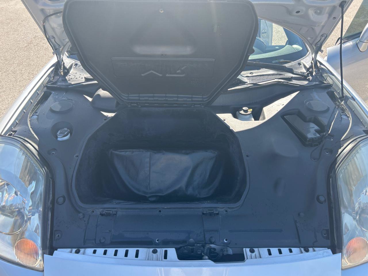 Used 2003 Toyota MR2 RWD image 20