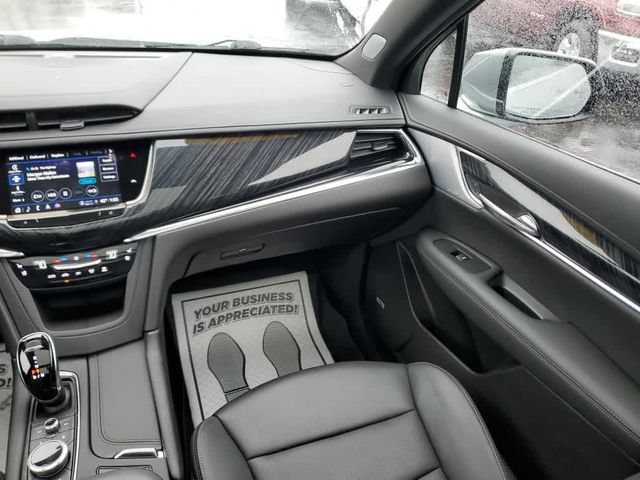 Used 2023 Cadillac XT6 Premium Luxury w/ Technology Package AWD/4WD image 16