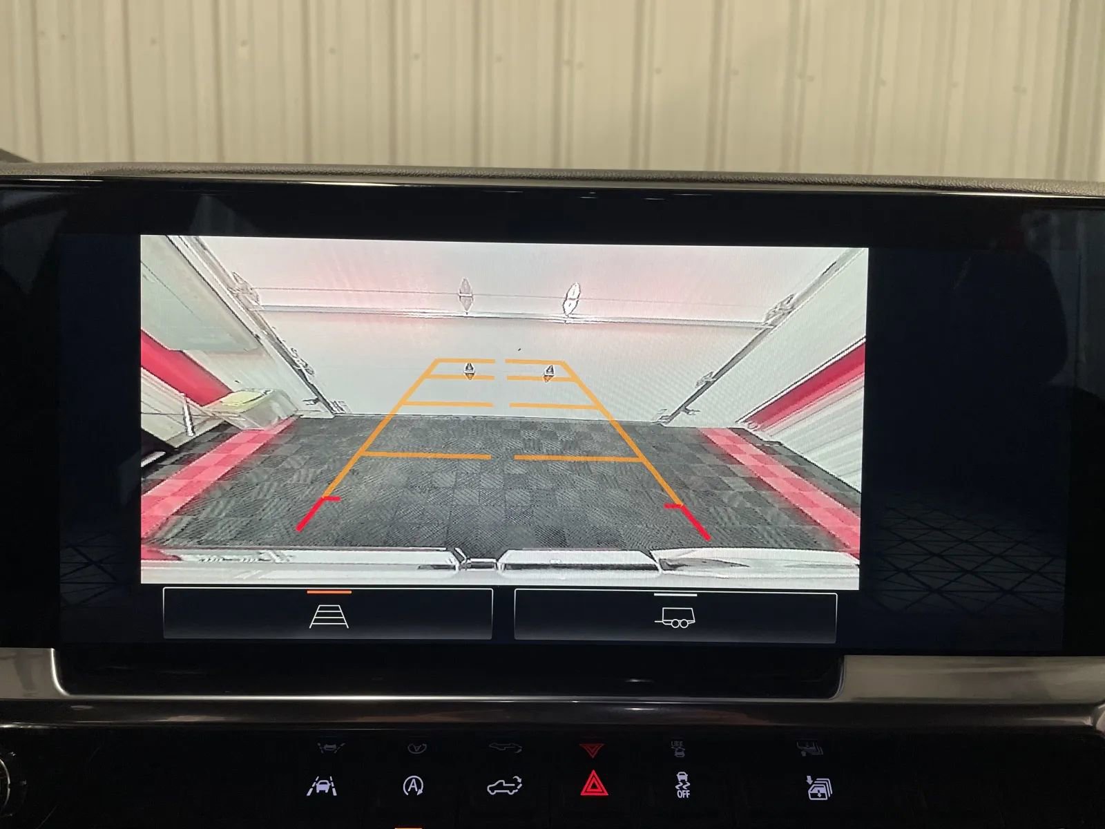 Used 2024 GMC Sierra 1500 Elevation image 32