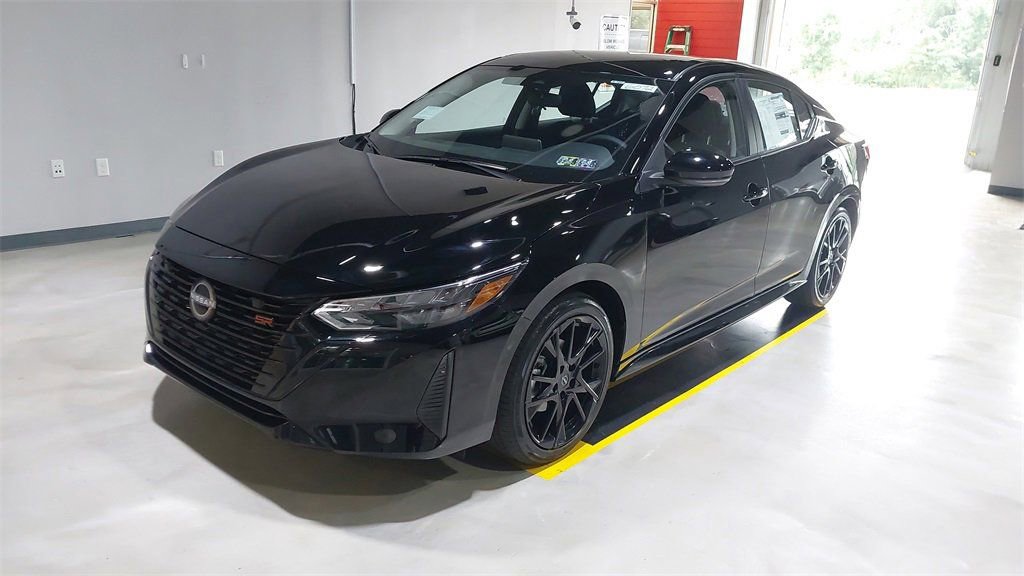 Used 2025 Nissan Sentra SR w/ Midnight Edition FWD image 18