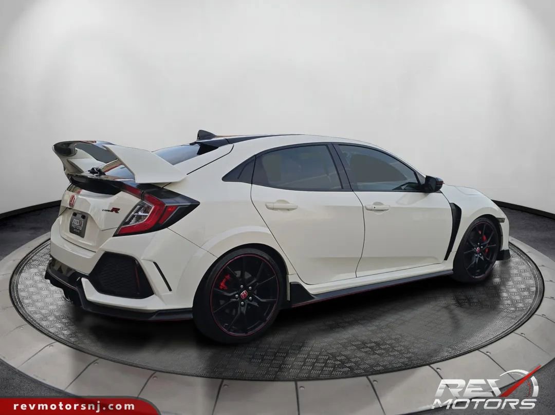 Used 2017 Honda Civic Type R image 5