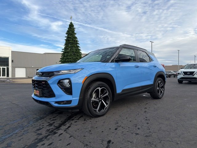 Used 2023 Chevrolet TrailBlazer RS w/ Sun and Liftgate Package image 3