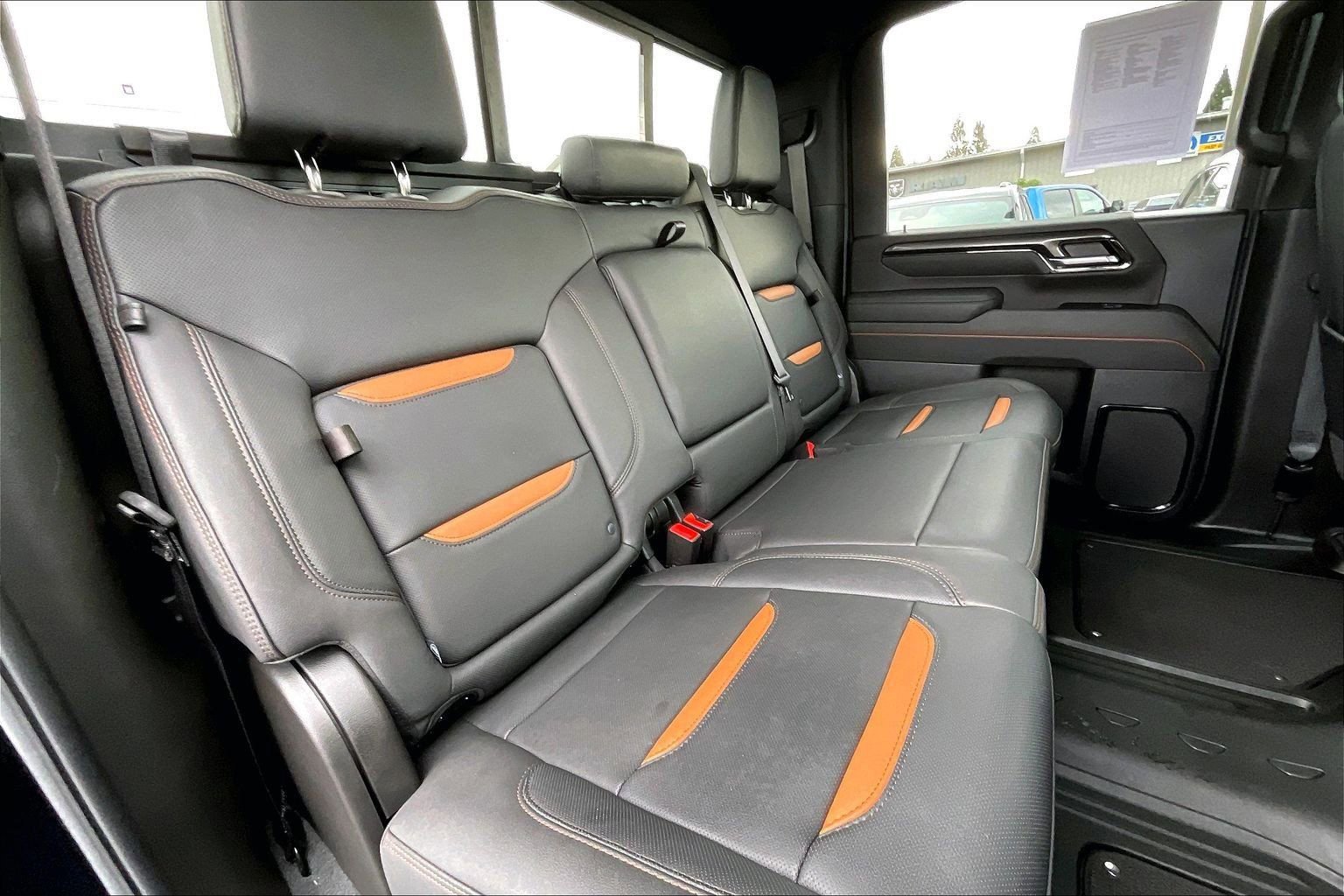 Used 2025 GMC Sierra 3500 AT4 w/ AT4 Premium Plus Package image 30