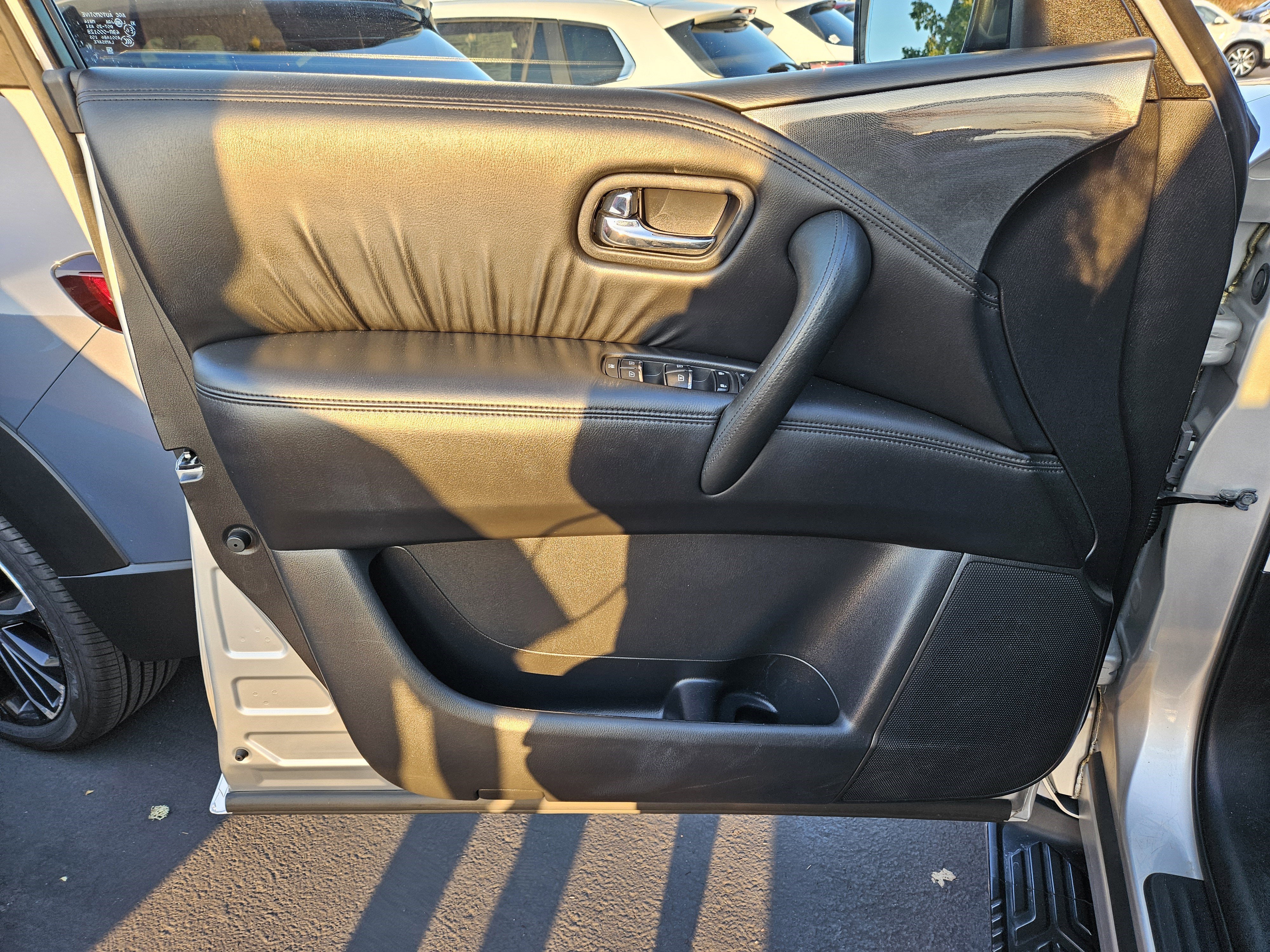 Used 2021 Nissan Armada SV image 18