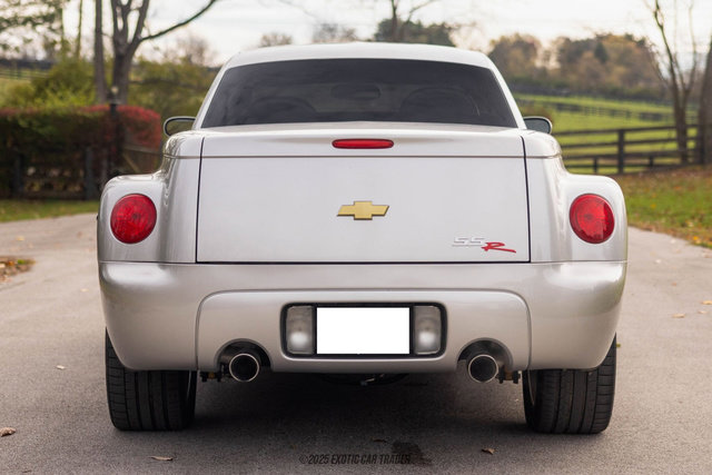 Used 2005 Chevrolet SSR w/ Preferred Equipment Group image 19