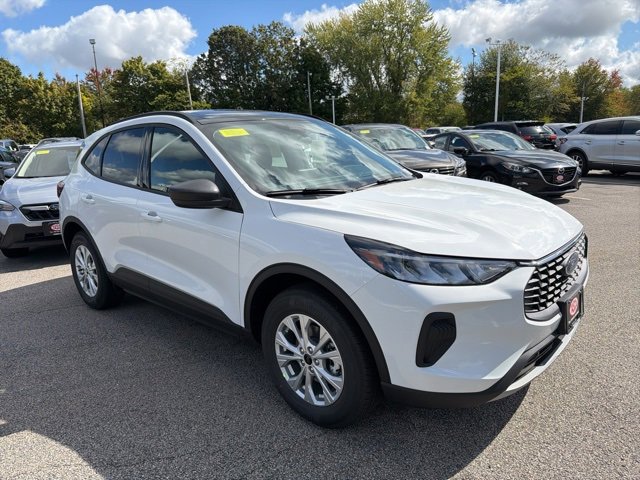 New 2025 Ford Escape Active