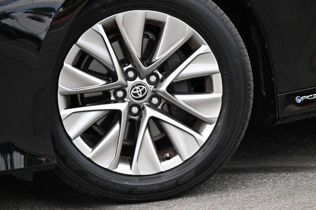 Used 2024 Toyota Mirai w/ Advanced Technology Package RWD image 6