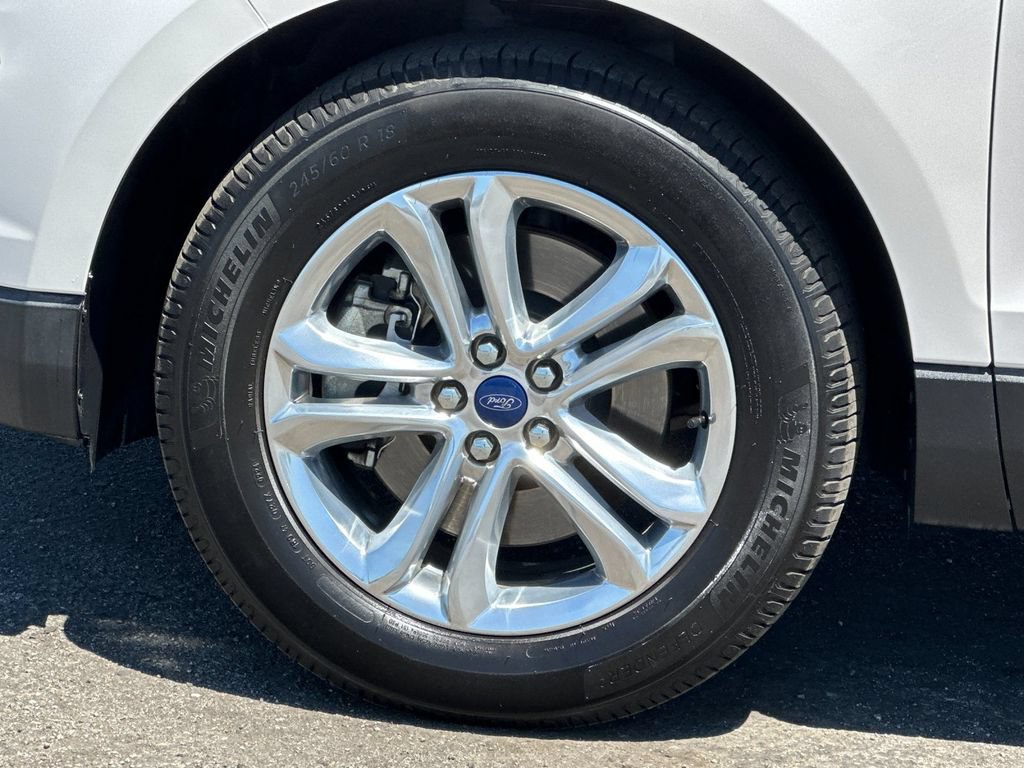 Certified 2018 Ford Edge SEL w/ Equipment Group 201A AWD/4WD image 25