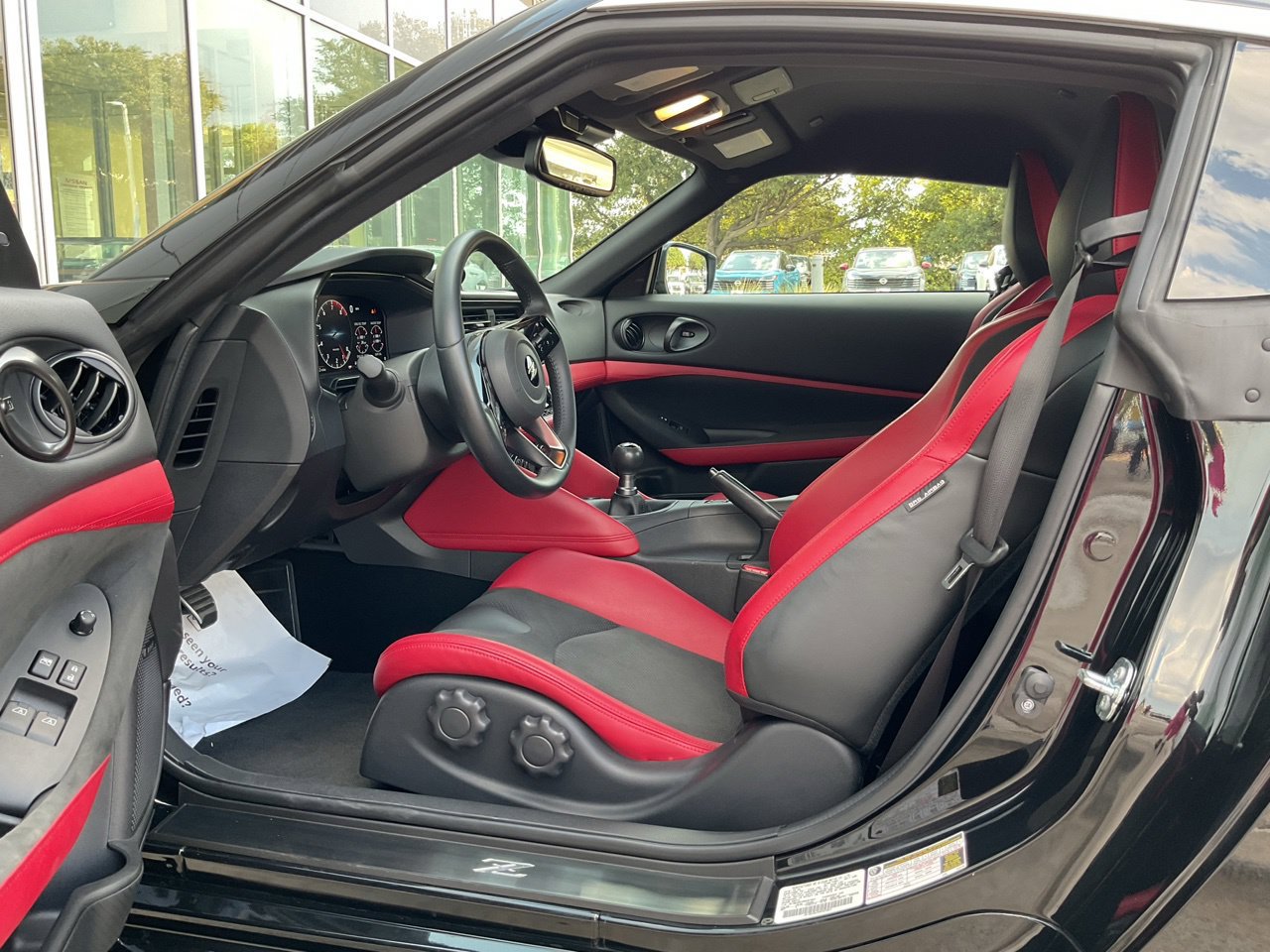Used 2024 Nissan Z Performance w/ Floor Mat Package RWD image 8