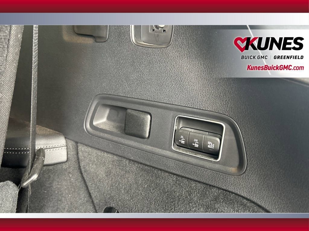 Used 2025 Mercedes-Benz GLS 450 4MATIC image 32