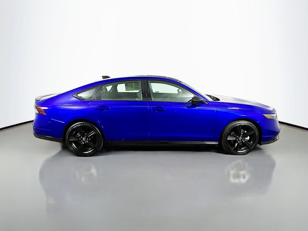 Used 2025 Honda Accord Sport image 7