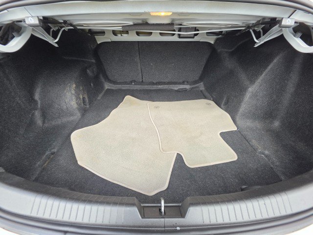 Used 2021 Chevrolet Malibu LT FWD image 18