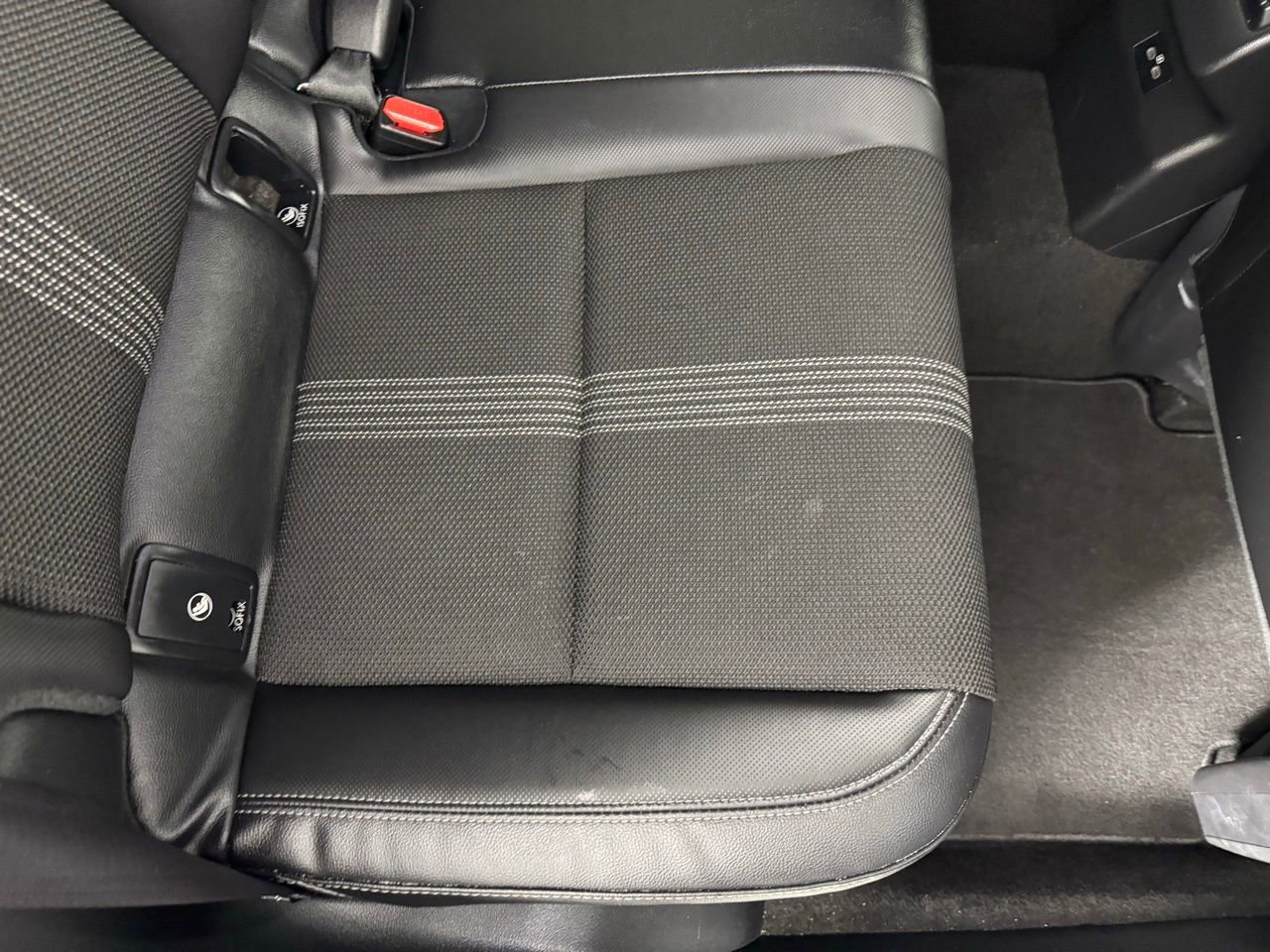 Used 2025 MAZDA CX-50 AWD 2.5 S w/ Preferred Package image 26