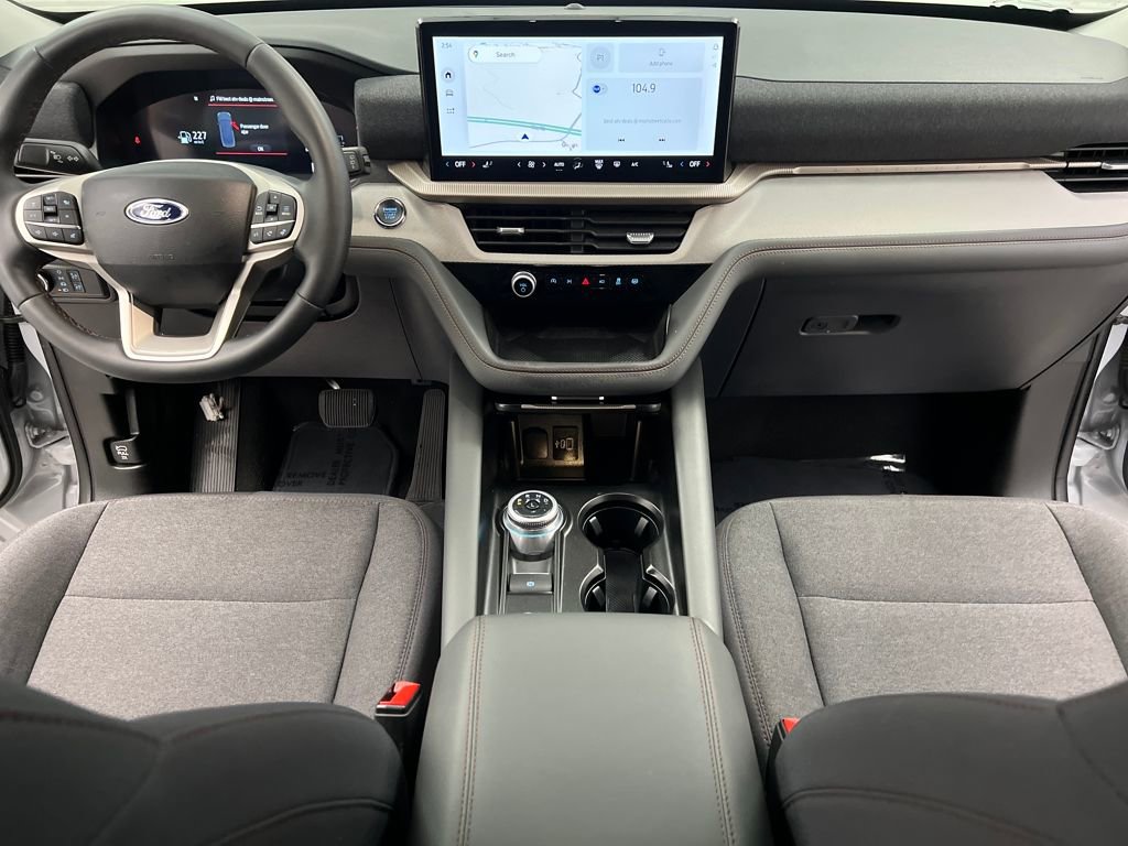 Used 2025 Ford Explorer Active image 42