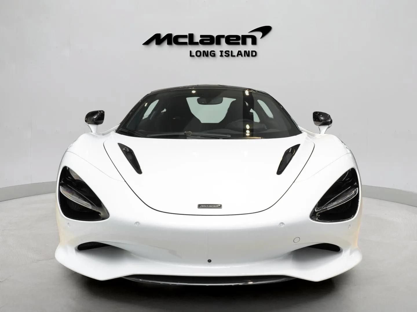 New 2027 McLaren 750S RWD image 2