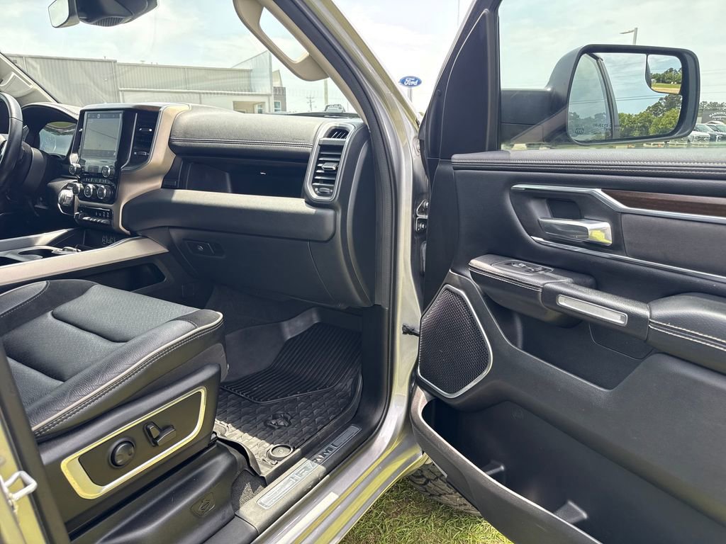 Used 2022 RAM 1500 Laramie AWD/4WD image 56