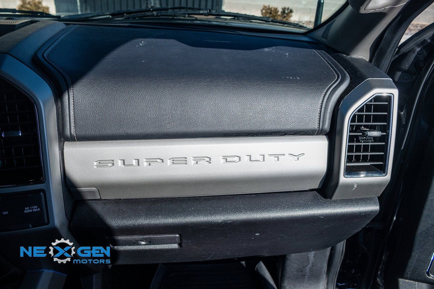 Used 2019 Ford F350 Lariat w/ Lariat Ultimate Package image 42