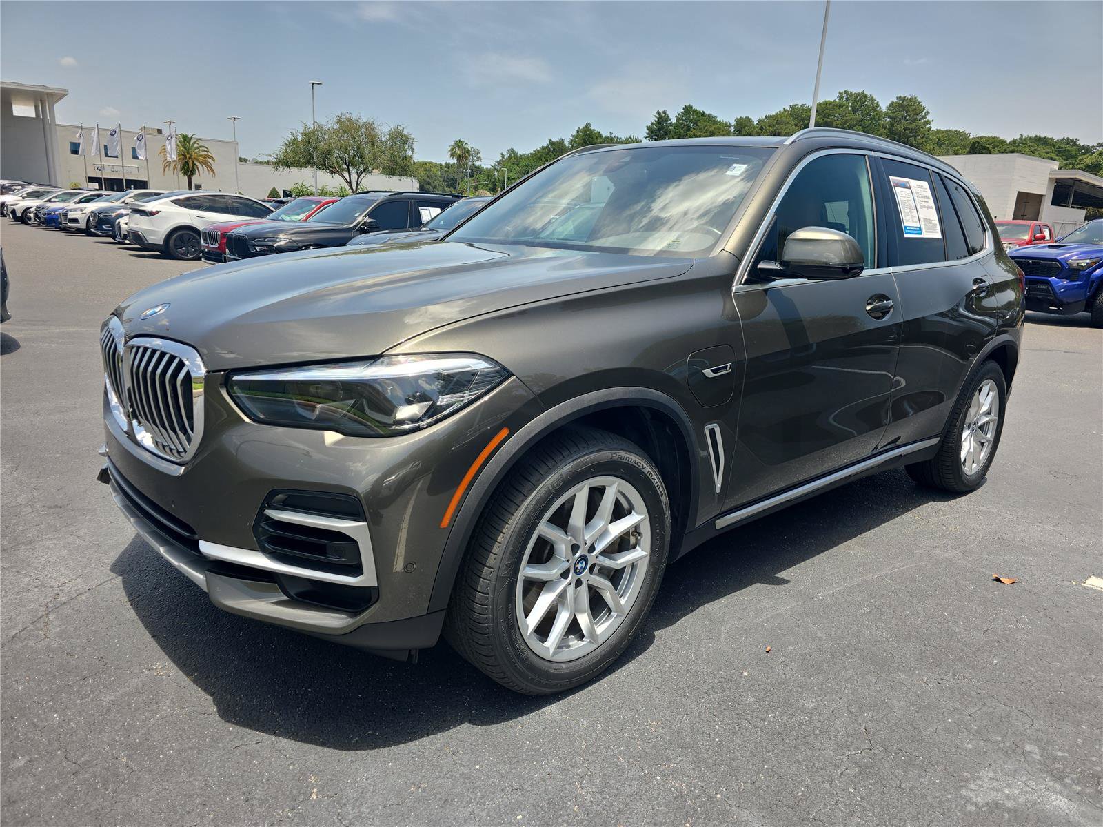 Used 2023 BMW X5 xDrive45e w/ Climate Comfort Package AWD/4WD image 7