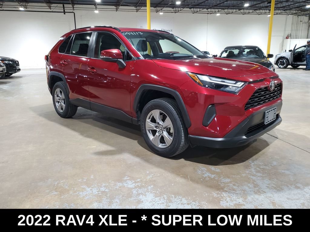 Used 2022 Toyota RAV4 XLE FWD image 3