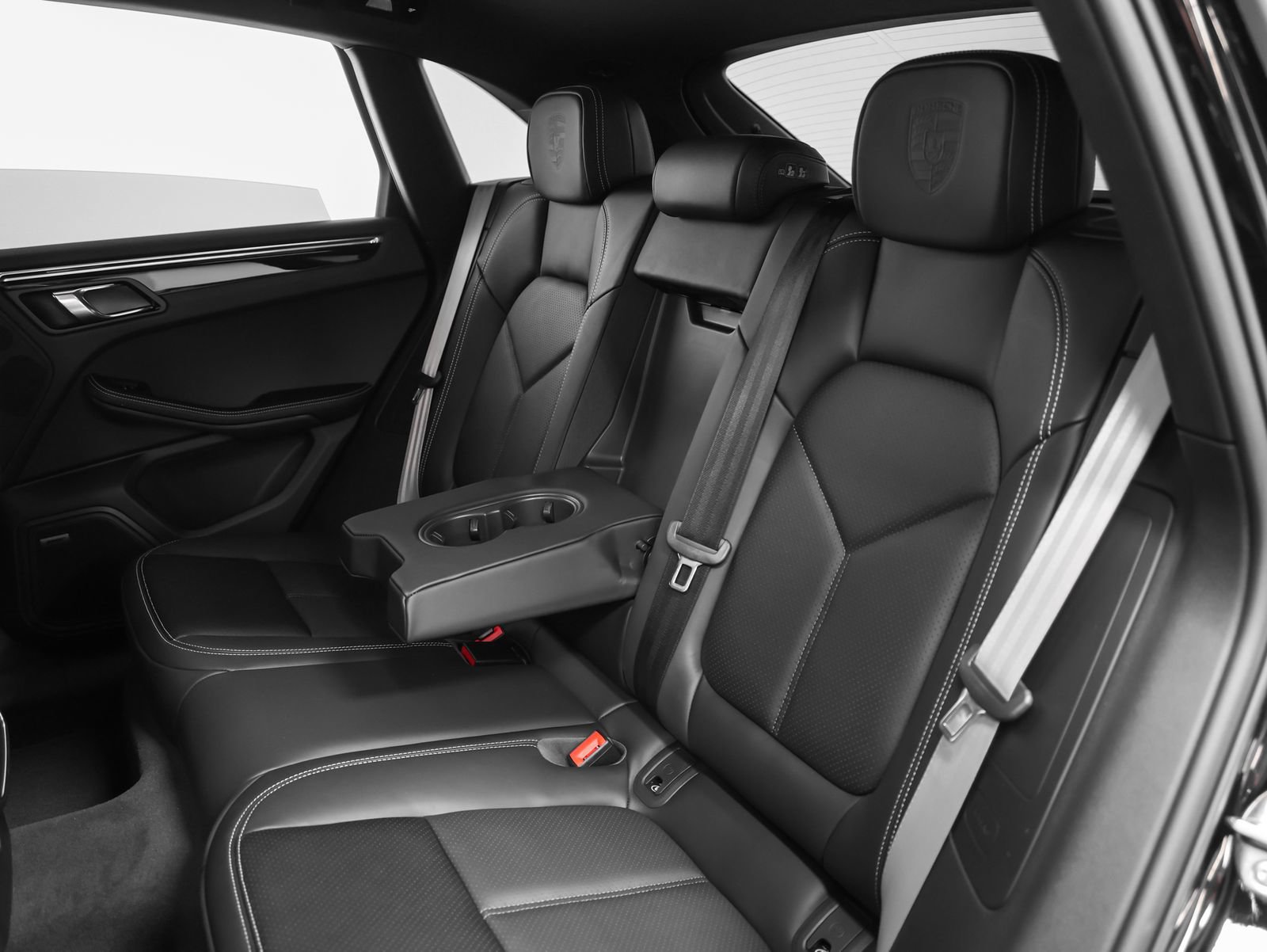 New 2026 Porsche Macan S AWD/4WD image 44