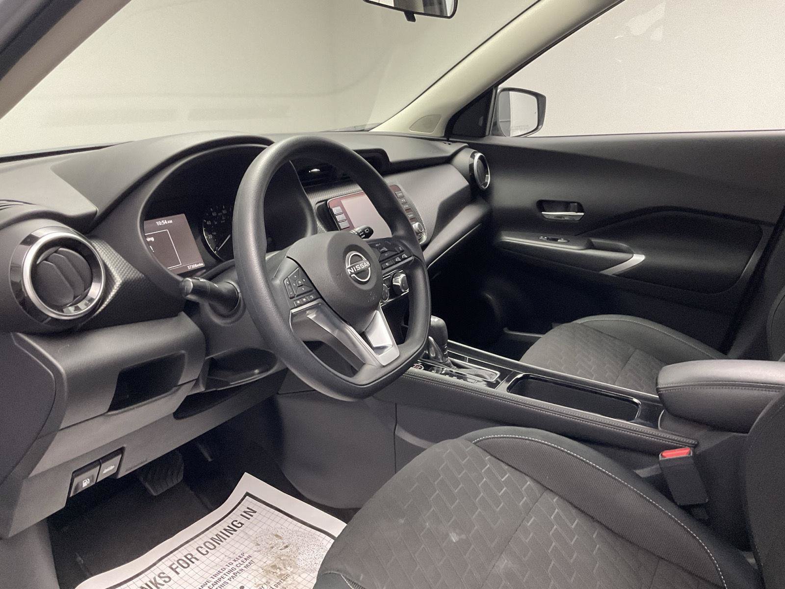Used 2023 Nissan Kicks SV FWD image 11