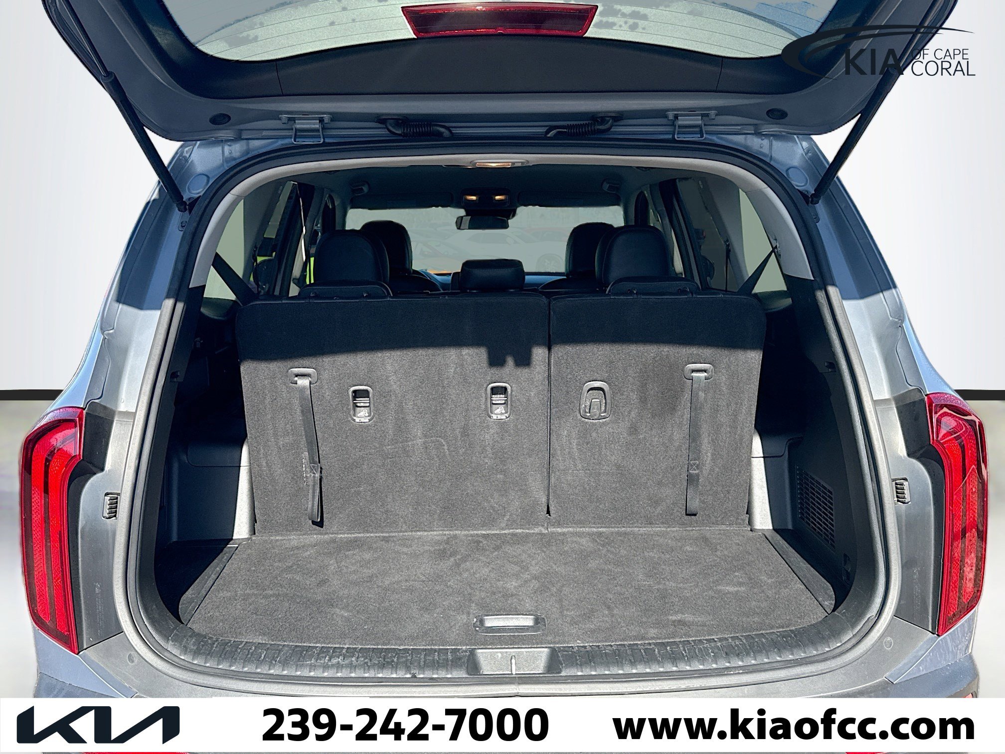 Used 2022 Kia Telluride LX image 12