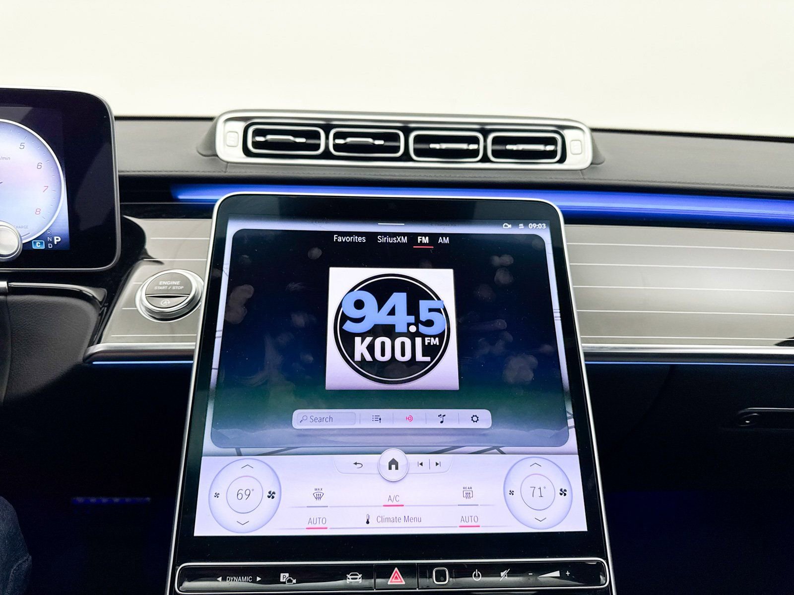 Used 2023 Mercedes-Benz S 500 4MATIC w/ AMG Line image 23