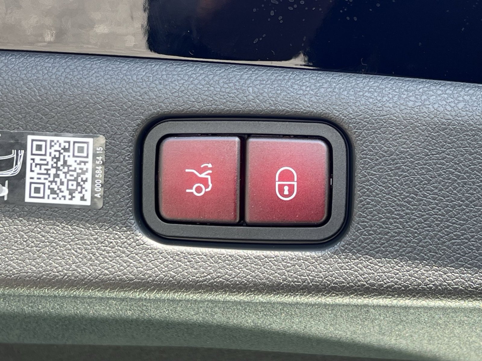 New 2026 Mercedes-Benz E 350 4MATIC Sedan image 25