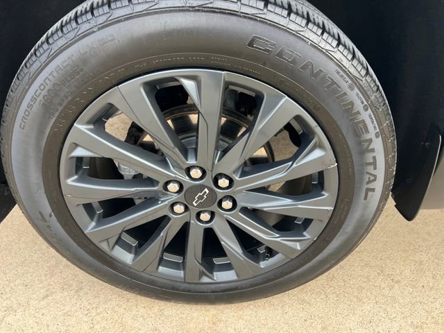 Used 2023 Chevrolet Traverse RS w/ LPO, Floor Liner Package image 11