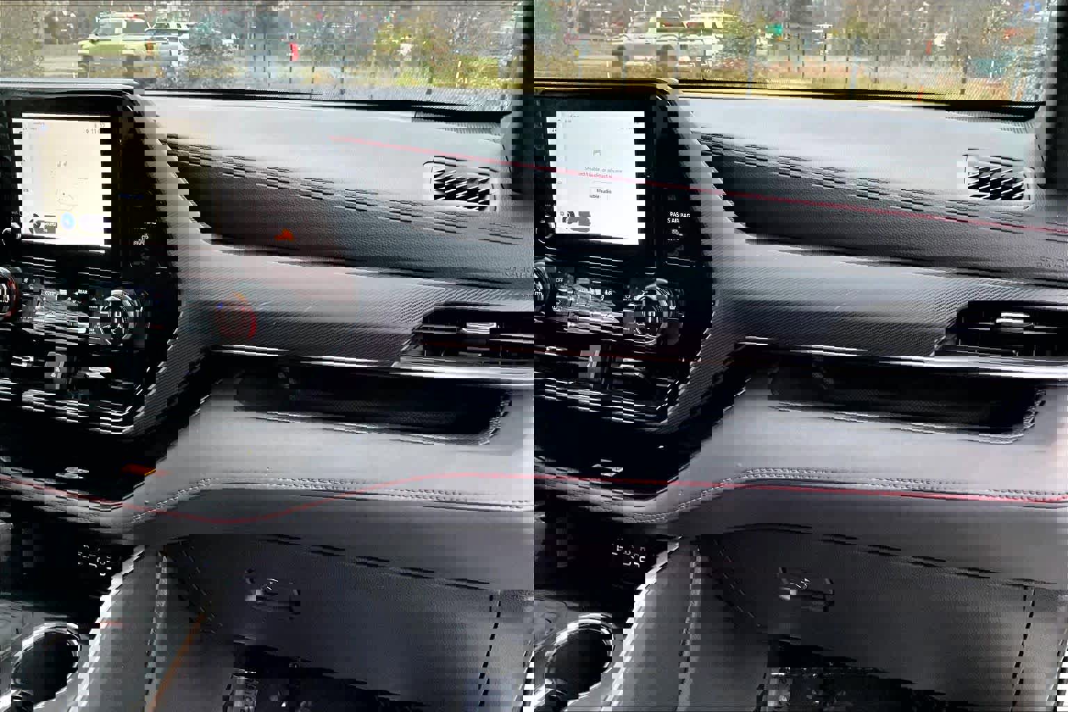 Used 2023 Toyota Highlander XSE image 18