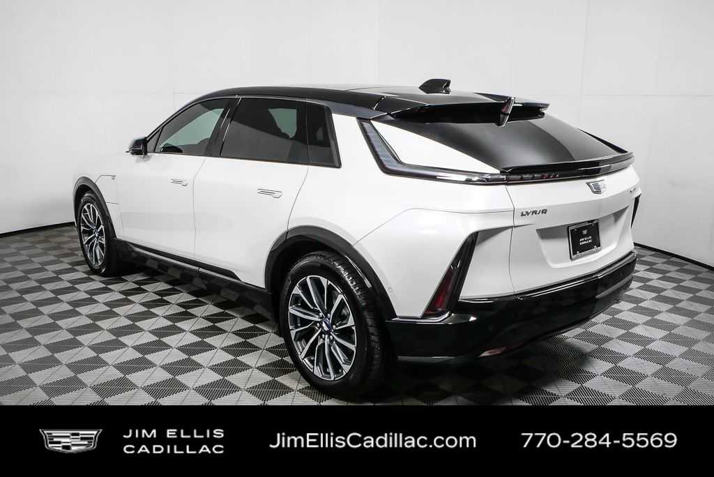 Certified 2024 Cadillac Lyriq Sport image 3