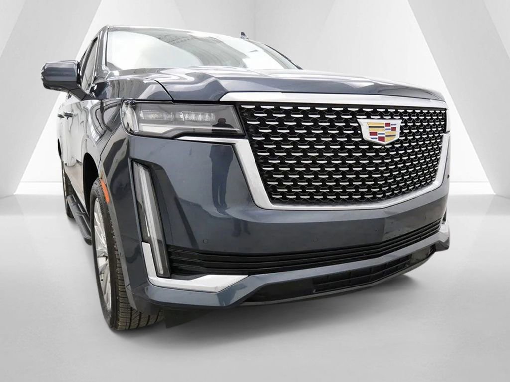 Used 2021 Cadillac Escalade Premium Luxury w/ Driver Assist Tech Package AWD/4WD image 4
