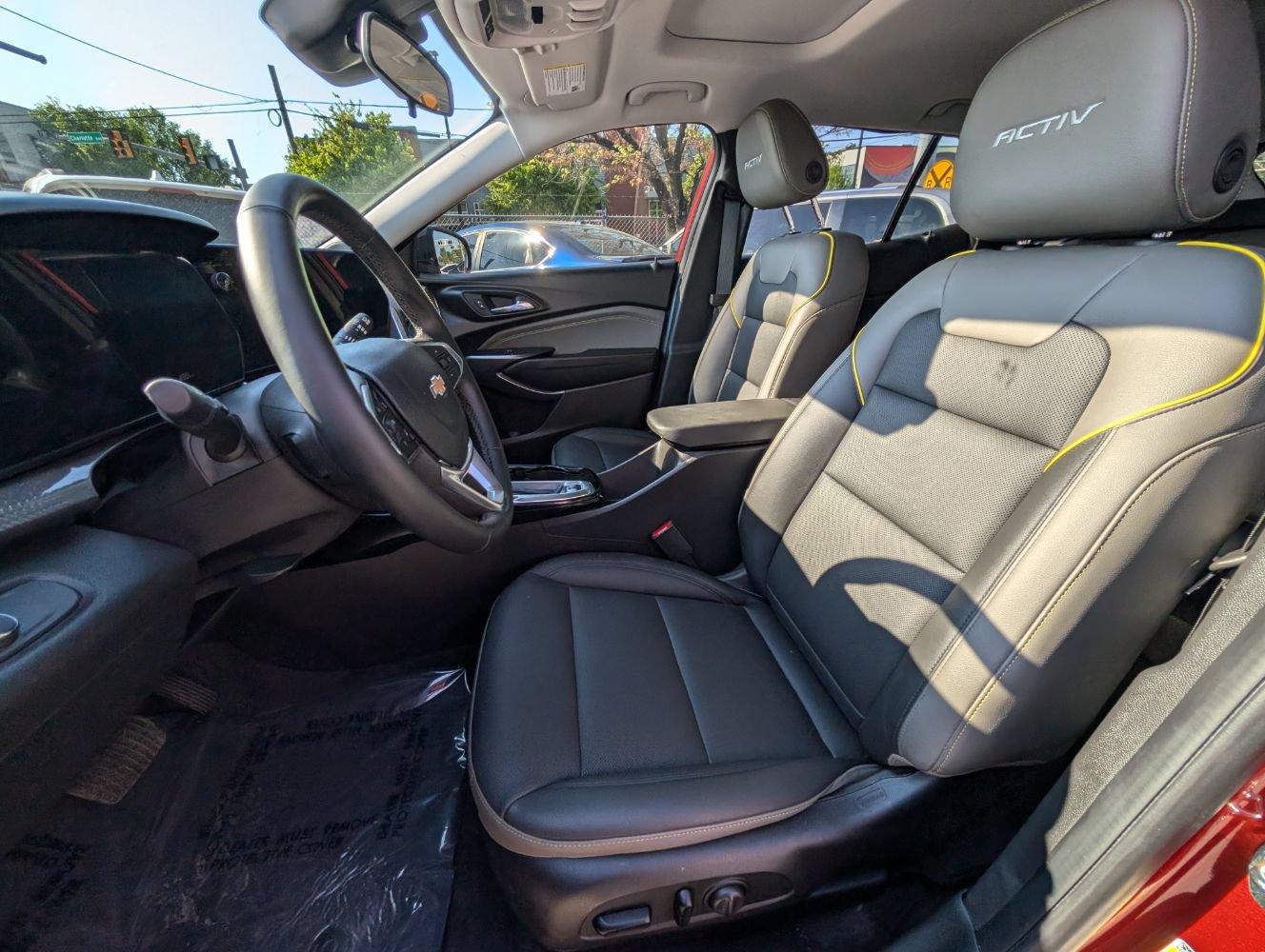 Used 2024 Chevrolet Trax ACTIV w/ Sunroof Package FWD image 14