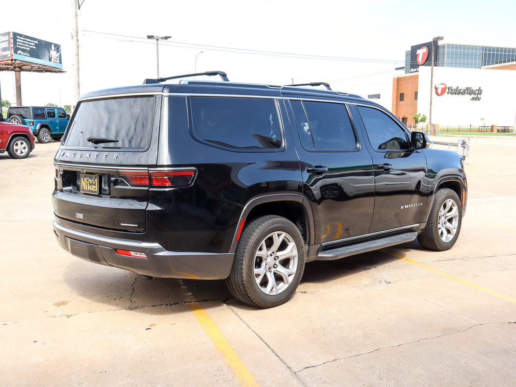Used 2022 Jeep Wagoneer Series II AWD/4WD image 5