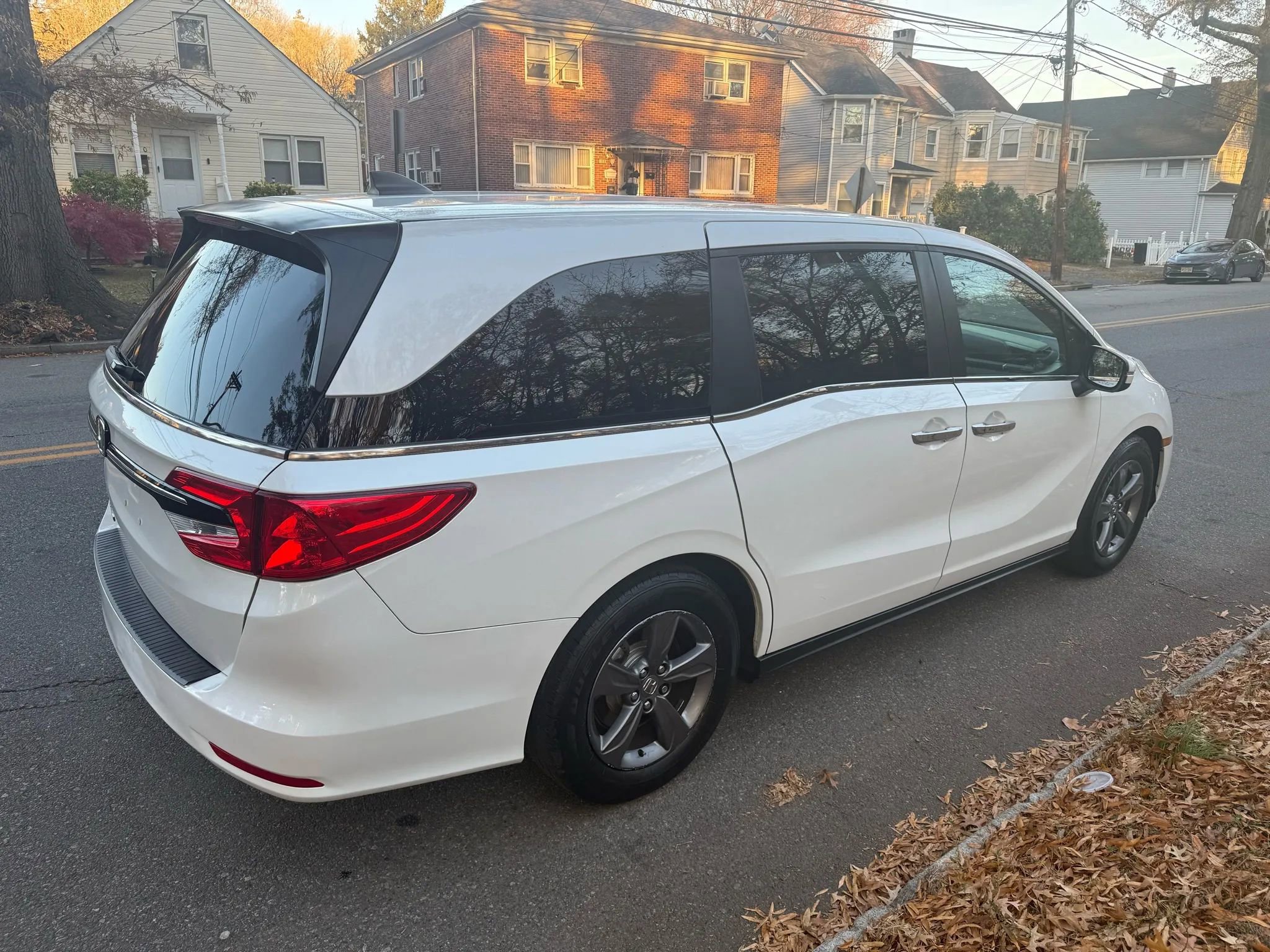 Used 2022 Honda Odyssey EX image 8