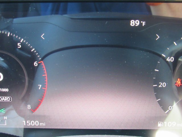 Used 2025 Nissan Murano SV image 2